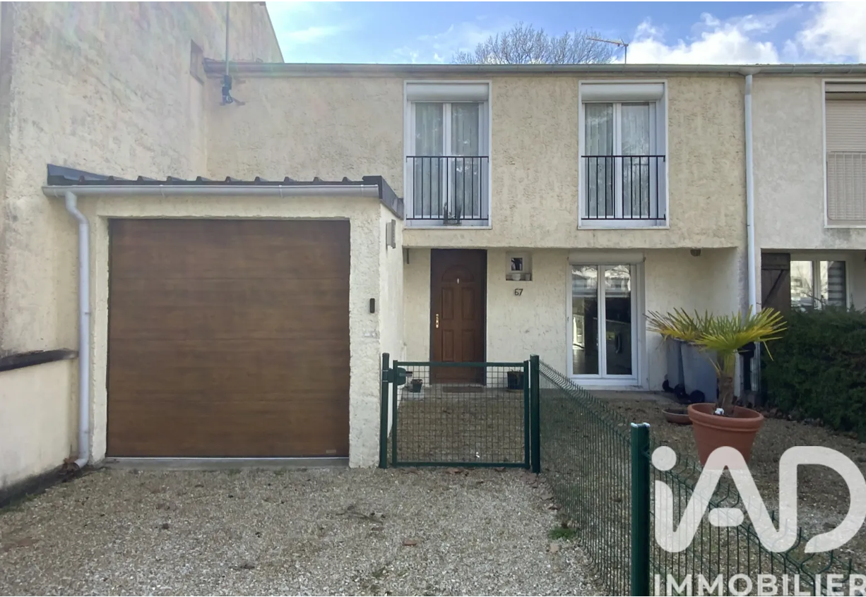 Maison à Saint-Pierre-lès-Nemours